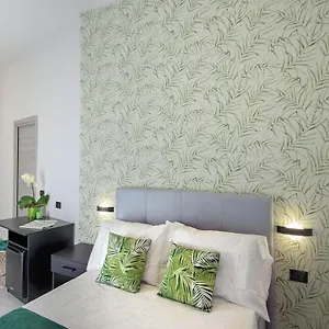 Red Queen Guest house