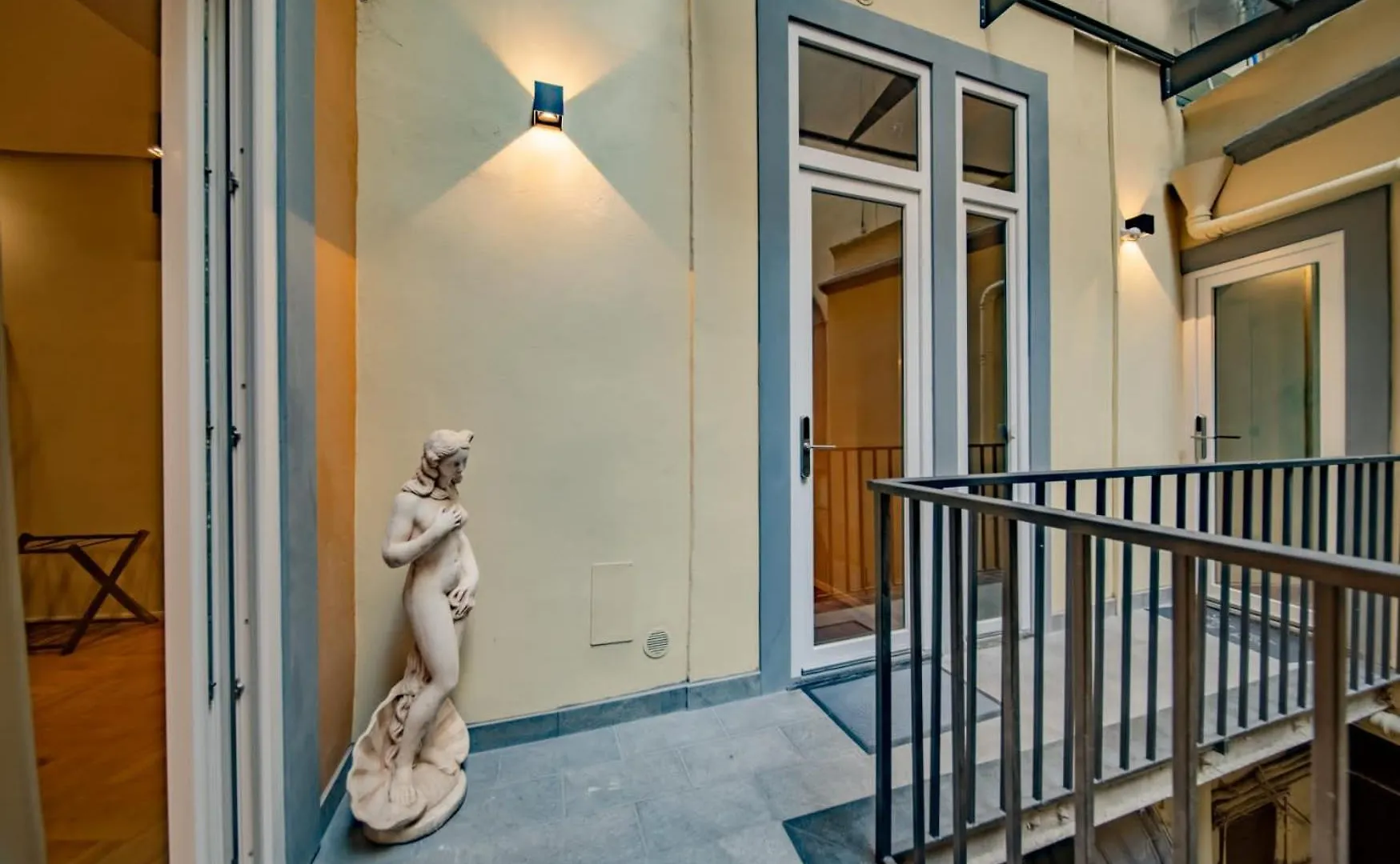 Hugo'S Home Naples Guest house